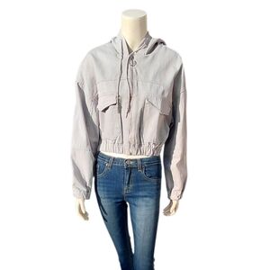 7068.....Women's Hooded Bomber Jacket in Light Gray Size Large